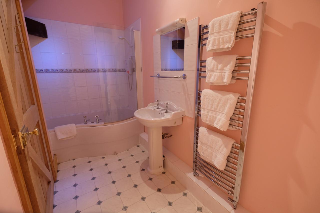Bed and Breakfast Brynderwen Llangorse Zewnętrze zdjęcie